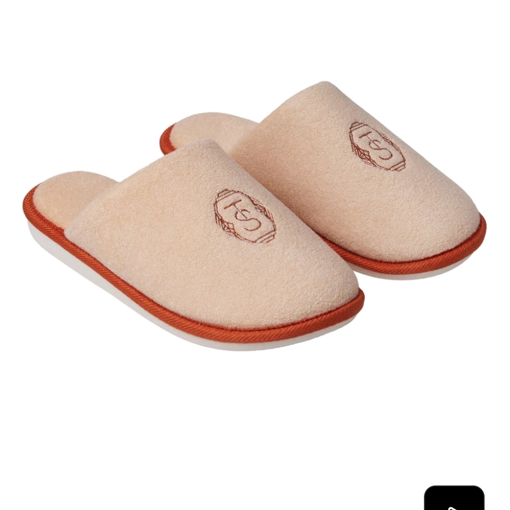 Taylor Swift Size Womens 9.5 Mens 8 Slippers The Life of a Showgirl New Sealed